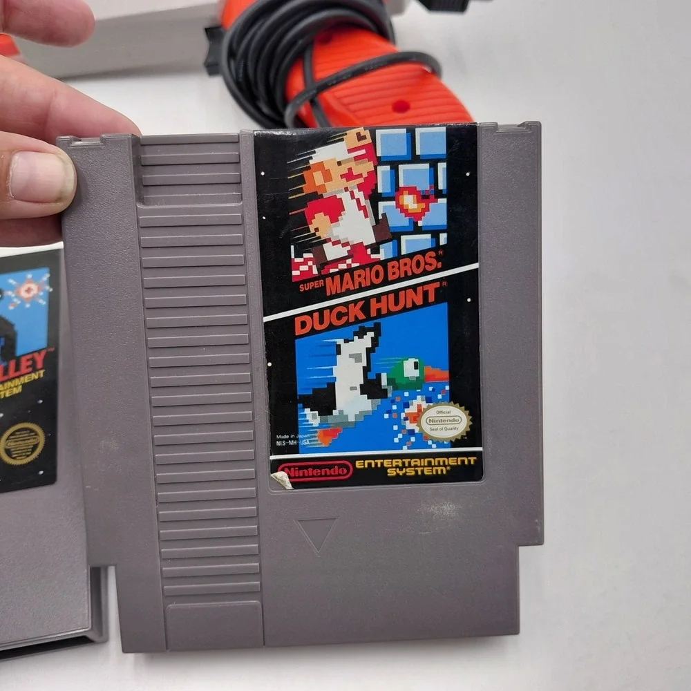 Super Mario Bros Duck Hunt & Hogans Alley Games NES Orange Zapper Gun Lot